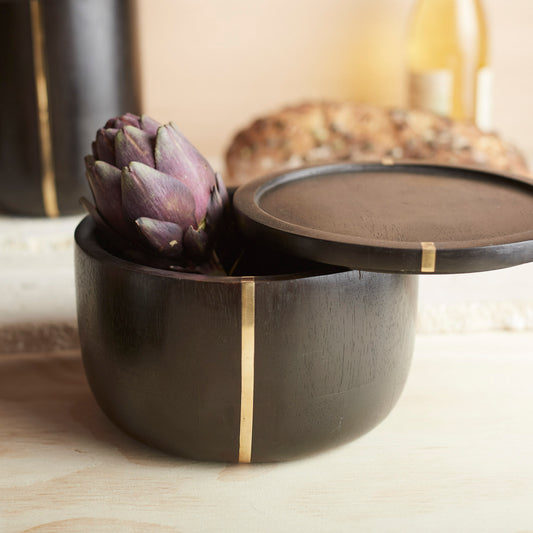 Puinen säilytysastia