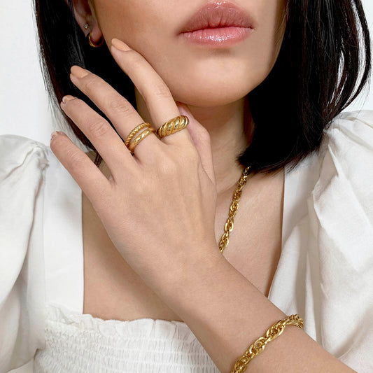 Margaux kultainen croissant sormus