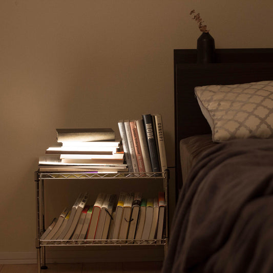 Night Book -valaisin